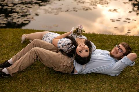 As melhores ideias e inspirações criativas de fotos para ensaio pré wedding no parque Jardim Botânico'