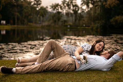 As melhores ideias e inspirações criativas de fotos para ensaio pré wedding no parque Jardim Botânico'