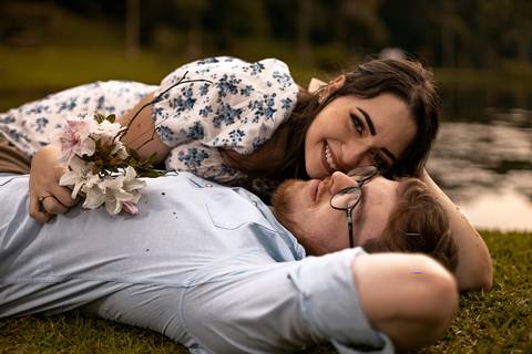 As melhores ideias e inspirações criativas de fotos para ensaio pré wedding no parque Jardim Botânico'