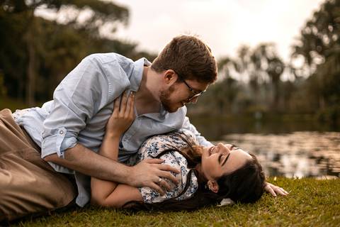 As melhores ideias e inspirações criativas de fotos para ensaio pré wedding no parque Jardim Botânico'