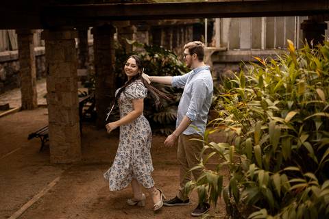 As melhores ideias e inspirações criativas de fotos para ensaio pré wedding no parque Jardim Botânico'