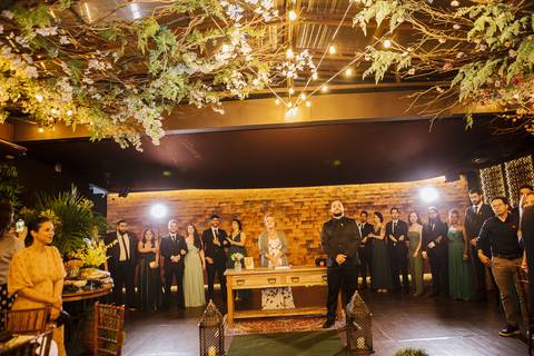 As melhores ideias e inspirações criativas de fotos dos noivos no Espaço Napoleão Buffet - São Bernardo do Campo'