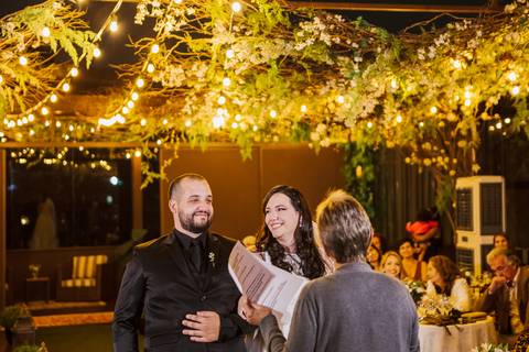 As melhores ideias e inspirações criativas de fotos dos noivos no Espaço Napoleão Buffet - São Bernardo do Campo'