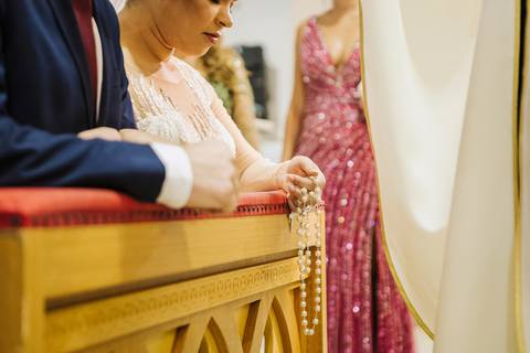 As melhores ideias e inspirações criativas de fotos de casamento na cerimônia na Igreja matriz Nossa Senhora das Graças'