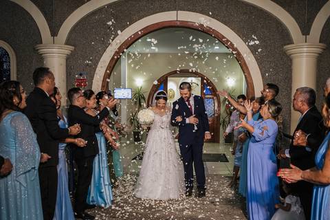 As melhores ideias e inspirações criativas de fotos de casamento na cerimônia na Igreja matriz Nossa Senhora das Graças'
