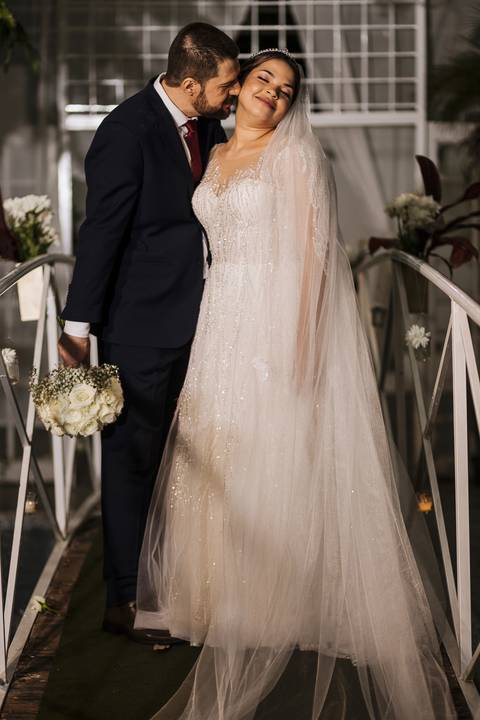 As melhores ideias e inspirações criativas de fotos dos noivos no Espaço Buffet Espaço Du Chief'