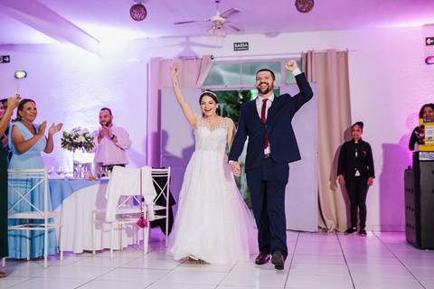 As melhores ideias e inspirações criativas de fotos dos noivos no Espaço Buffet Espaço Du Chief'