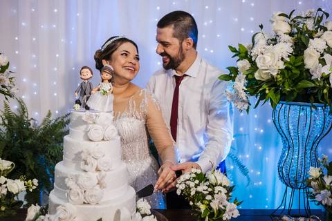 As melhores ideias e inspirações criativas de fotos dos noivos no Espaço Buffet Espaço Du Chief'