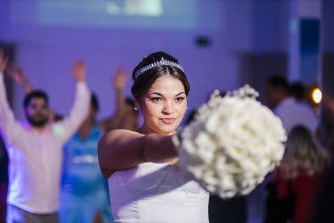 As melhores ideias e inspirações criativas de fotos dos noivos no Espaço Buffet Espaço Du Chief'