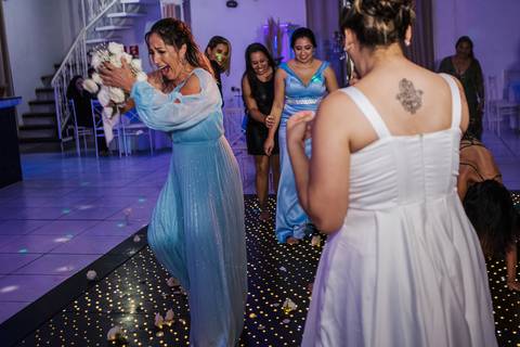 As melhores ideias e inspirações criativas de fotos dos noivos no Espaço Buffet Espaço Du Chief'