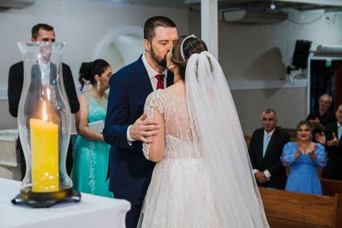 As melhores ideias e inspirações criativas de fotos de casamento na cerimônia na Igreja matriz Nossa Senhora das Graças'