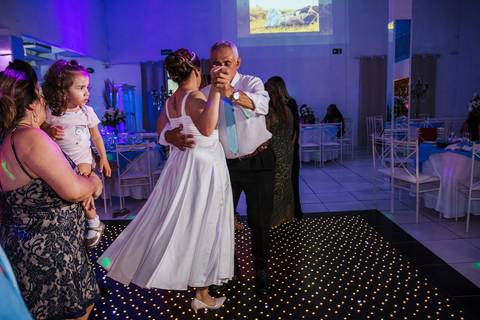 As melhores ideias e inspirações criativas de fotos dos noivos no Espaço Buffet Espaço Du Chief'