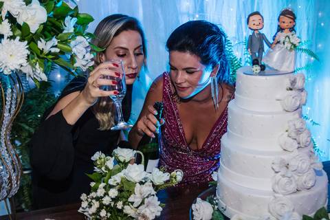 As melhores ideias e inspirações criativas de fotos dos noivos no Espaço Buffet Espaço Du Chief'