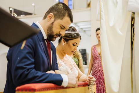 As melhores ideias e inspirações criativas de fotos de casamento na cerimônia na Igreja matriz Nossa Senhora das Graças'