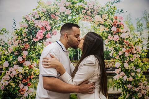 As melhores ideias e inspirações criativas de fotos dos noivos no cartório em Barueri'