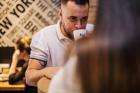 As melhores ideias e inspirações criativas de fotos dos noivos em Barueri - The New York Coffee'