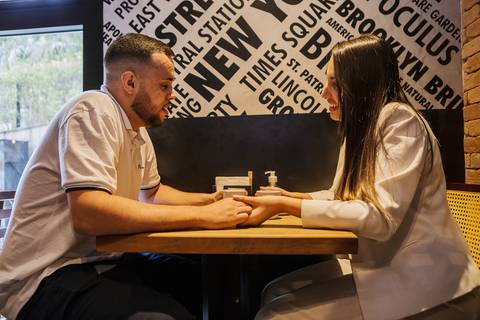 As melhores ideias e inspirações criativas de fotos dos noivos em Barueri - The New York Coffee'