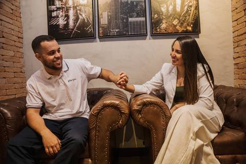 As melhores ideias e inspirações criativas de fotos dos noivos em Barueri - The New York Coffee'