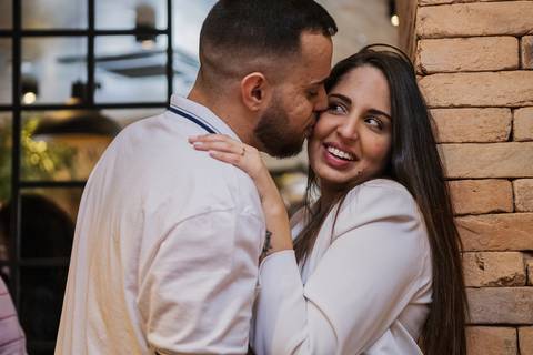 As melhores ideias e inspirações criativas de fotos dos noivos em Barueri - The New York Coffee'