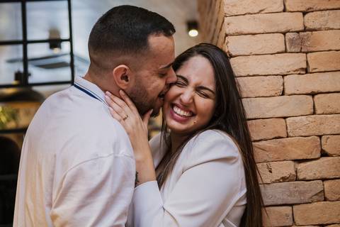 As melhores ideias e inspirações criativas de fotos dos noivos em Barueri - The New York Coffee'