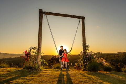 As melhores ideias e inspirações criativas de fotos para ensaio pré wedding no Sítio das Borboletas em Piedade 
'