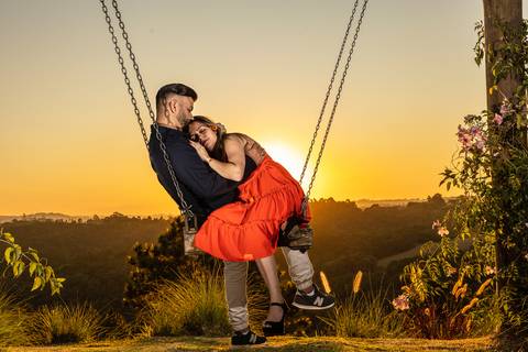 As melhores ideias e inspirações criativas de fotos para ensaio pré wedding no Sítio das Borboletas em Piedade 
'