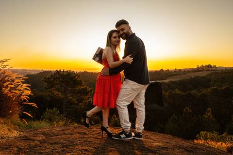 As melhores ideias e inspirações criativas de fotos para ensaio pré wedding no Sítio das Borboletas em Piedade 
'