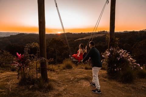 As melhores ideias e inspirações criativas de fotos para ensaio pré wedding no Sítio das Borboletas em Piedade 
'