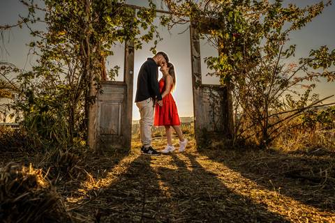 As melhores ideias e inspirações criativas de fotos para ensaio pré wedding no Sítio das Borboletas em Piedade 
'