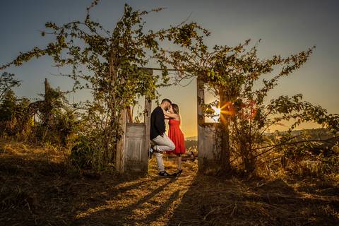 As melhores ideias e inspirações criativas de fotos para ensaio pré wedding no Sítio das Borboletas em Piedade 
'