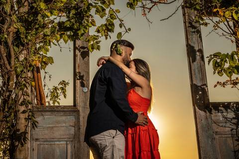 As melhores ideias e inspirações criativas de fotos para ensaio pré wedding no Sítio das Borboletas em Piedade 
'