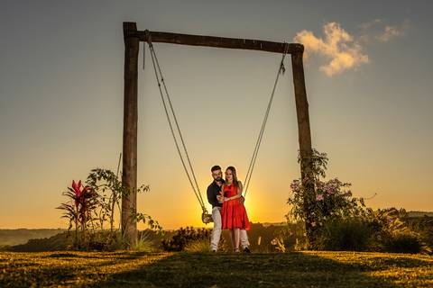 As melhores ideias e inspirações criativas de fotos para ensaio pré wedding no Sítio das Borboletas em Piedade 
'