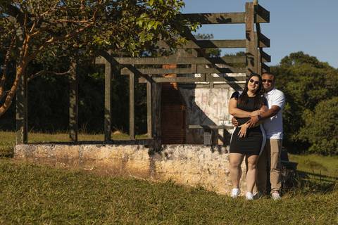 As melhores ideias e inspirações criativas de fotos para ensaio pré wedding no parque Cemucam - Cotia'