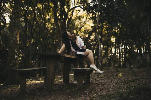 As melhores ideias e inspirações criativas de fotos para ensaio pré wedding no parque Cemucam - Cotia'