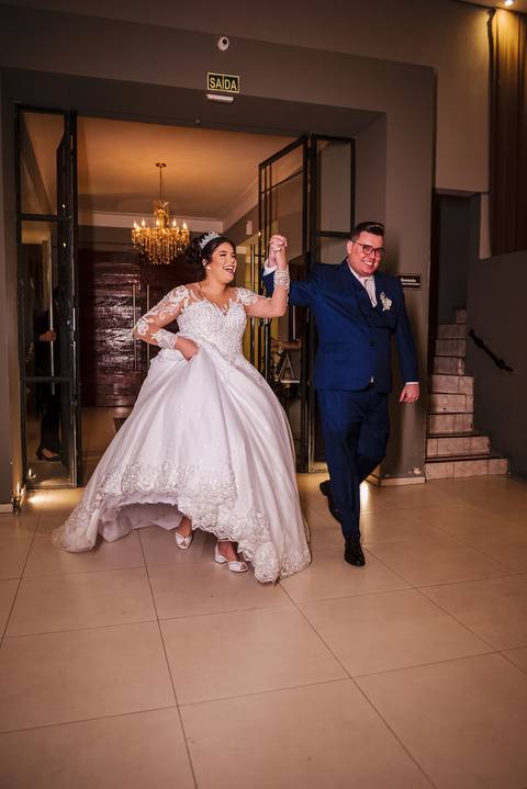 As melhores ideias e inspirações criativas de fotos dos noivos no Espaço Casa Bertolazzi
'