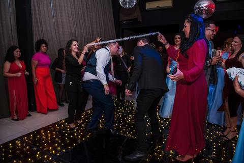 As melhores ideias e inspirações criativas de fotos dos noivos no Espaço Casa Bertolazzi
'