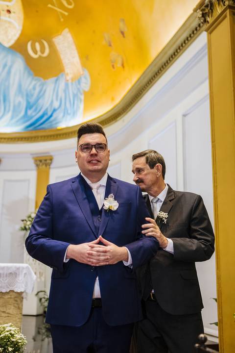 As melhores ideias e inspirações criativas de fotos de casamento na cerimônia na igreja Paróquia Santo Antônio'