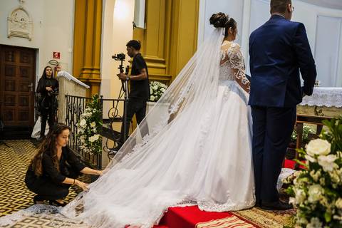 As melhores ideias e inspirações criativas de fotos de casamento na cerimônia na igreja Paróquia Santo Antônio'