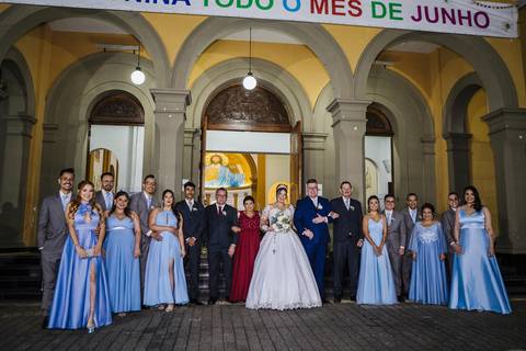 As melhores ideias e inspirações criativas de fotos de casamento na cerimônia na igreja Paróquia Santo Antônio'