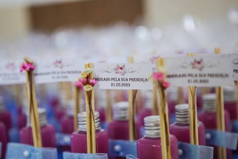 As melhores ideias e inspirações criativas de fotos das lembrancinhas na Chácara Lírio dos Vales - Franco da Rocha'