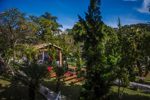 As melhores ideias e inspirações criativas de fotos de casamento na cerimônia na Chácara Lírio dos Vales - Franco da Rocha'