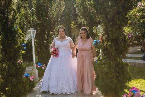 As melhores ideias e inspirações criativas de fotos de casamento na cerimônia na Chácara Lírio dos Vales - Franco da Rocha'