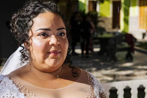 As melhores ideias e inspirações criativas de fotos de casamento na cerimônia na Chácara Lírio dos Vales - Franco da Rocha'