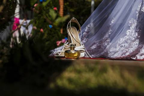 As melhores ideias e inspirações criativas do making of da noiva na Chácara Lírio dos Vales - Franco da Rocha'