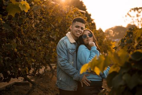As melhores ideias e inspirações criativas de fotos para ensaio pré wedding na vinícola Bella Aurora em São Roque'