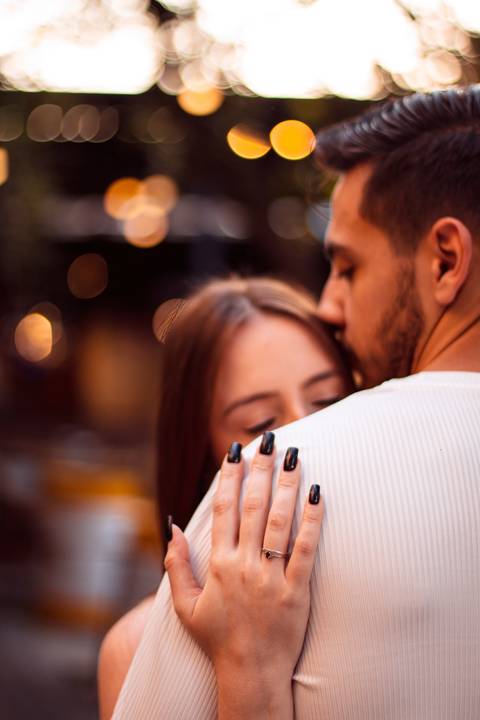 As melhores ideias e inspirações criativas de fotos para ensaio pré wedding na Hamburgueria e Bar Johnny.C - Osasco'