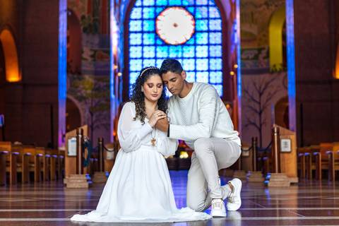 As melhores ideias e inspirações criativas de fotos para ensaio pré wedding em Aparecida do Norte  - Santuário Nacional'