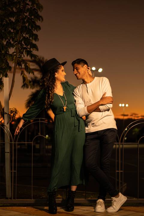 As melhores ideias e inspirações criativas de fotos para ensaio pré wedding em Aparecida do Norte  - Santuário Nacional'