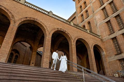 As melhores ideias e inspirações criativas de fotos para ensaio pré wedding em Aparecida do Norte  - Santuário Nacional'