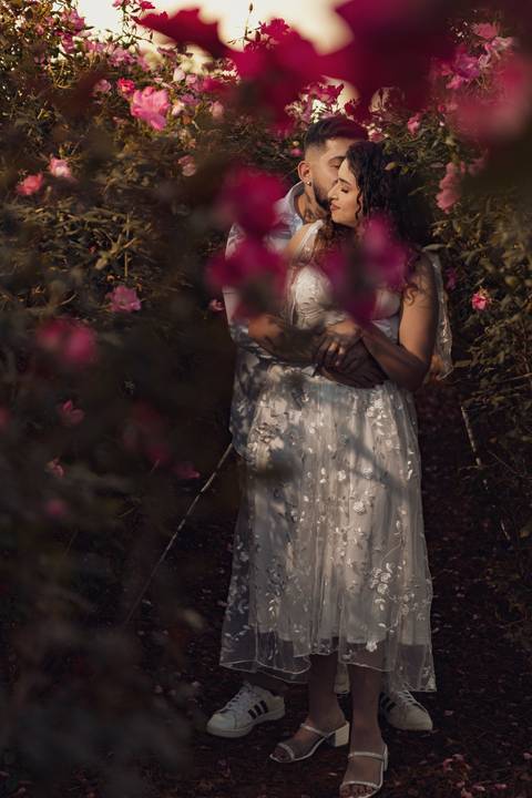 As melhores ideias e inspirações criativas de fotos para ensaio pré wedding na Cidade das Flores - Holambra'